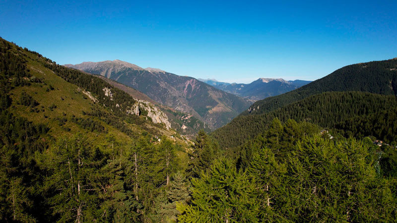 Randonnée pédestre dans le Parc National du Mercantour depuis le chalet de Roubion